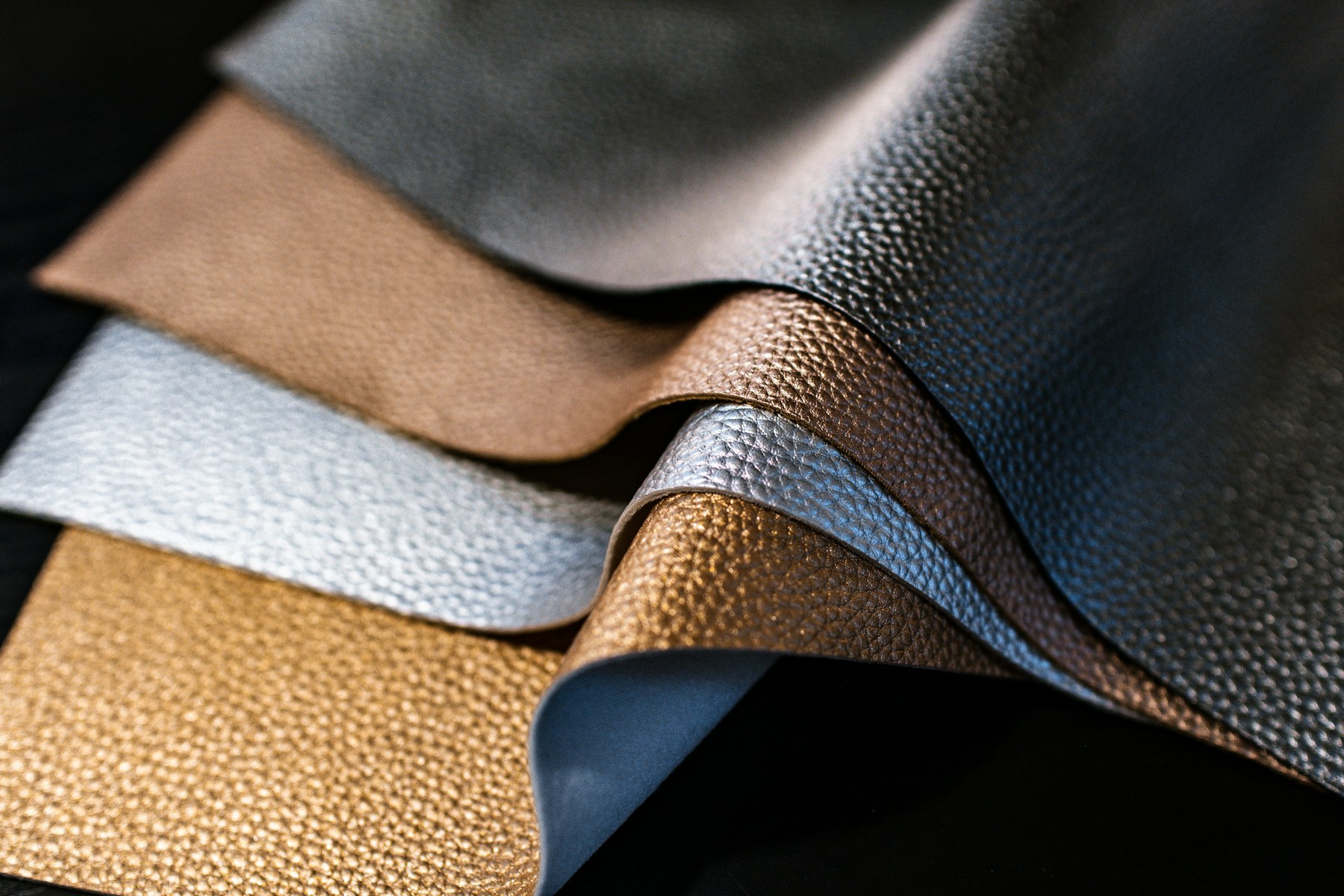 How to Choose the Right Leather for Everyday Use